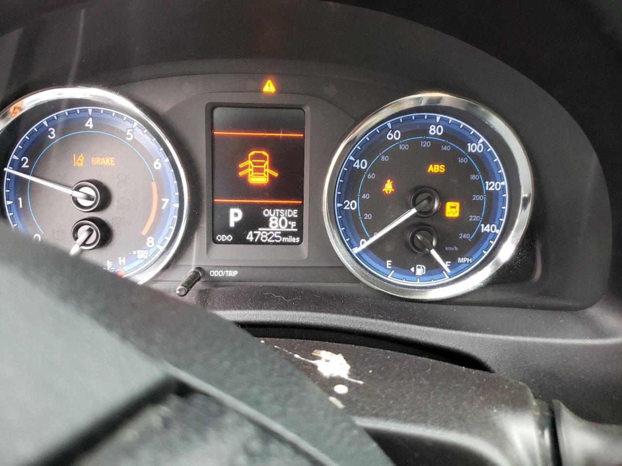 Photo 8 from auction – 2018 TOYOTA COROLLA L with VIN 2T1BURHE6JC000576