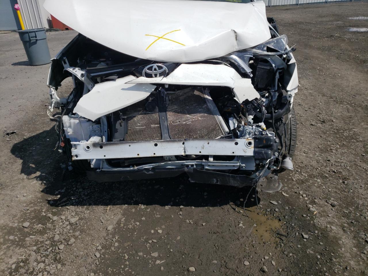 Photo 9 from auction – 2016 TOYOTA RAV4 XLE with VIN JTMRFREV5GJ096047