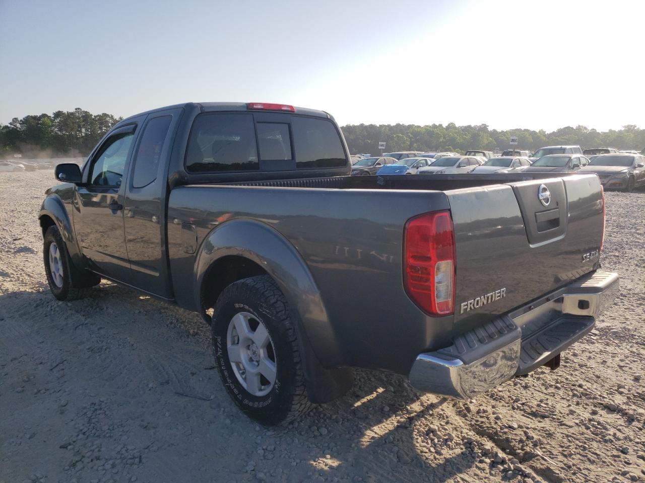 Photo 3 from auction – 2005 NISSAN FRONTIER K with VIN 1N6AD06W15C466074