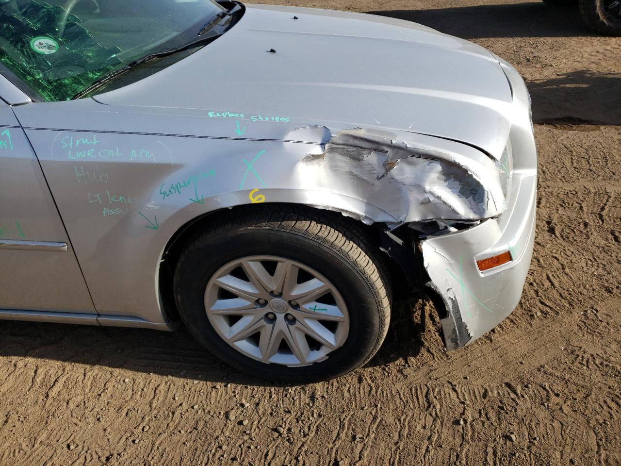 Photo 9 from auction – 2008 CHRYSLER 300 LX with VIN 2C3KA43R78H128979