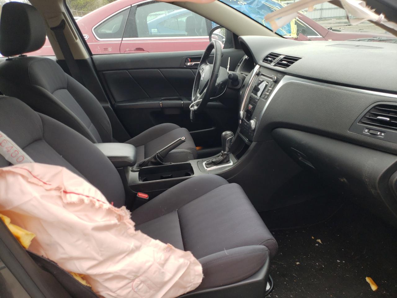 Photo 5 from auction – 2012 SUZUKI KIZASHI SP with VIN JS2RF9A64C6100218