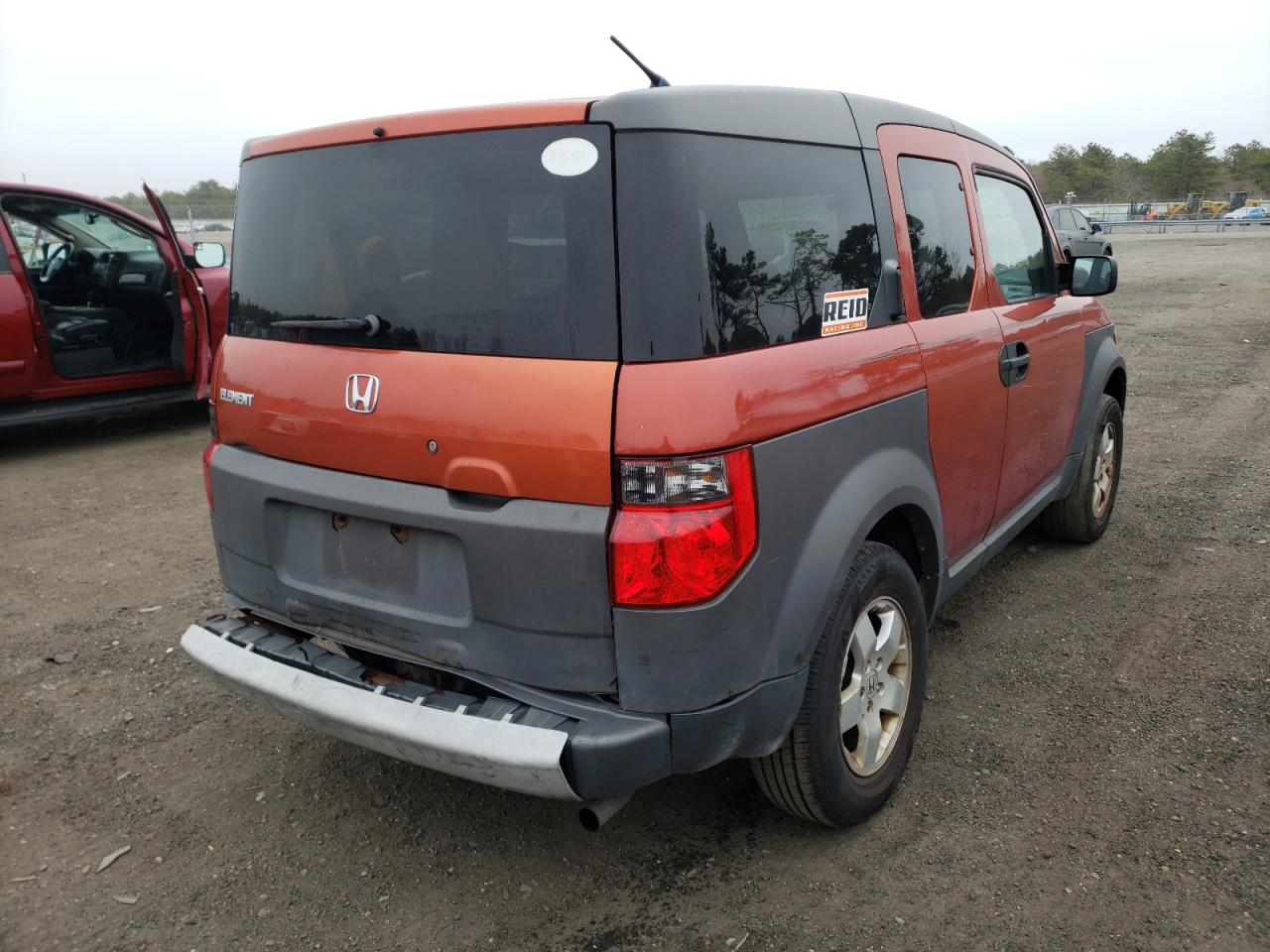 Photo 4 from auction – 2004 HONDA ELEMENT EX with VIN 5J6YH27574L011701