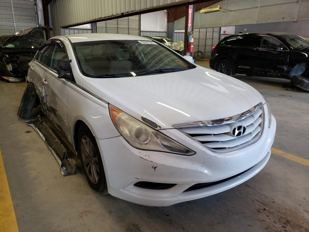 Photo 1 from auction – 2011 HYUNDAI SONATA GLS with VIN 5NPEB4AC1BH078034