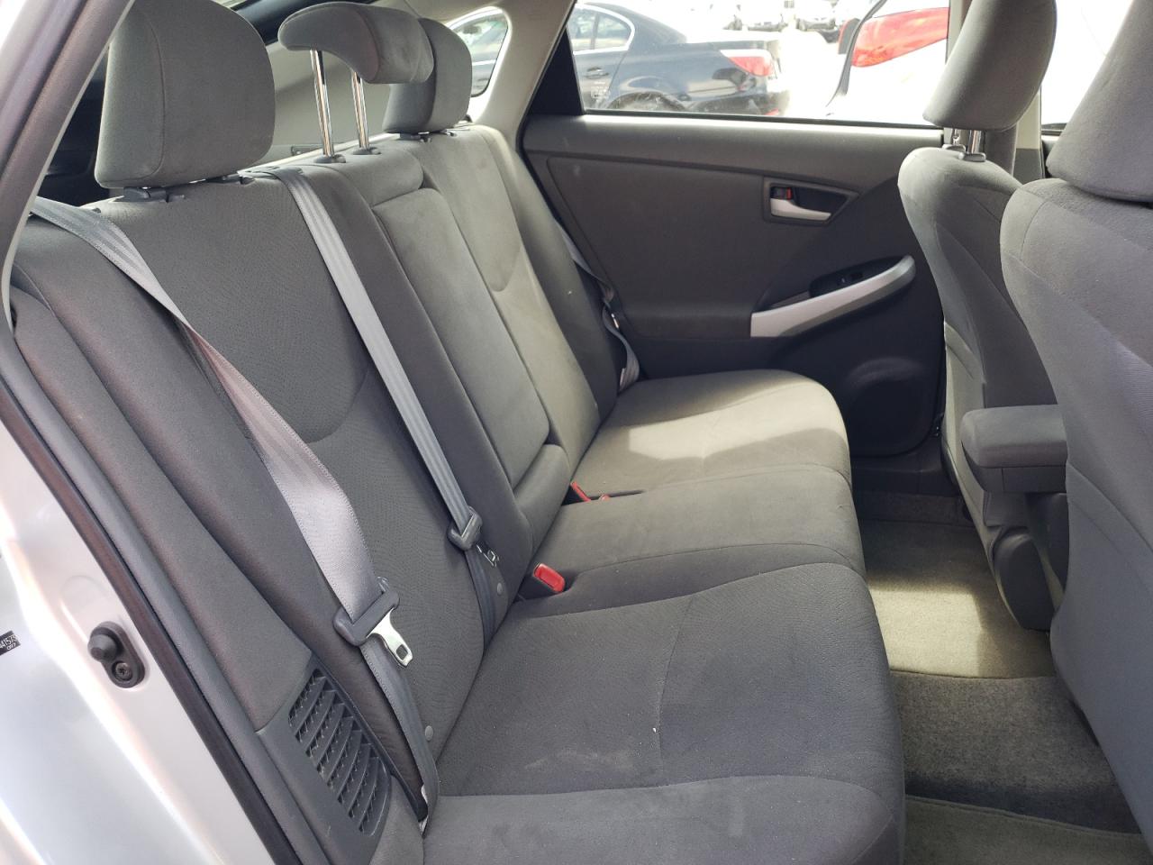 Photo 6 from auction – 2011 TOYOTA PRIUS with VIN JTDKN3DU6B1441573