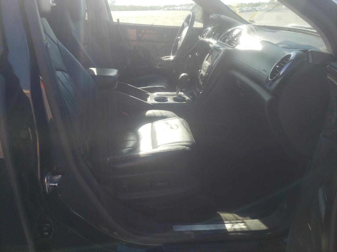 Photo 5 from auction – 2014 BUICK ENCLAVE with VIN 5GAKVCKD8EJ294343