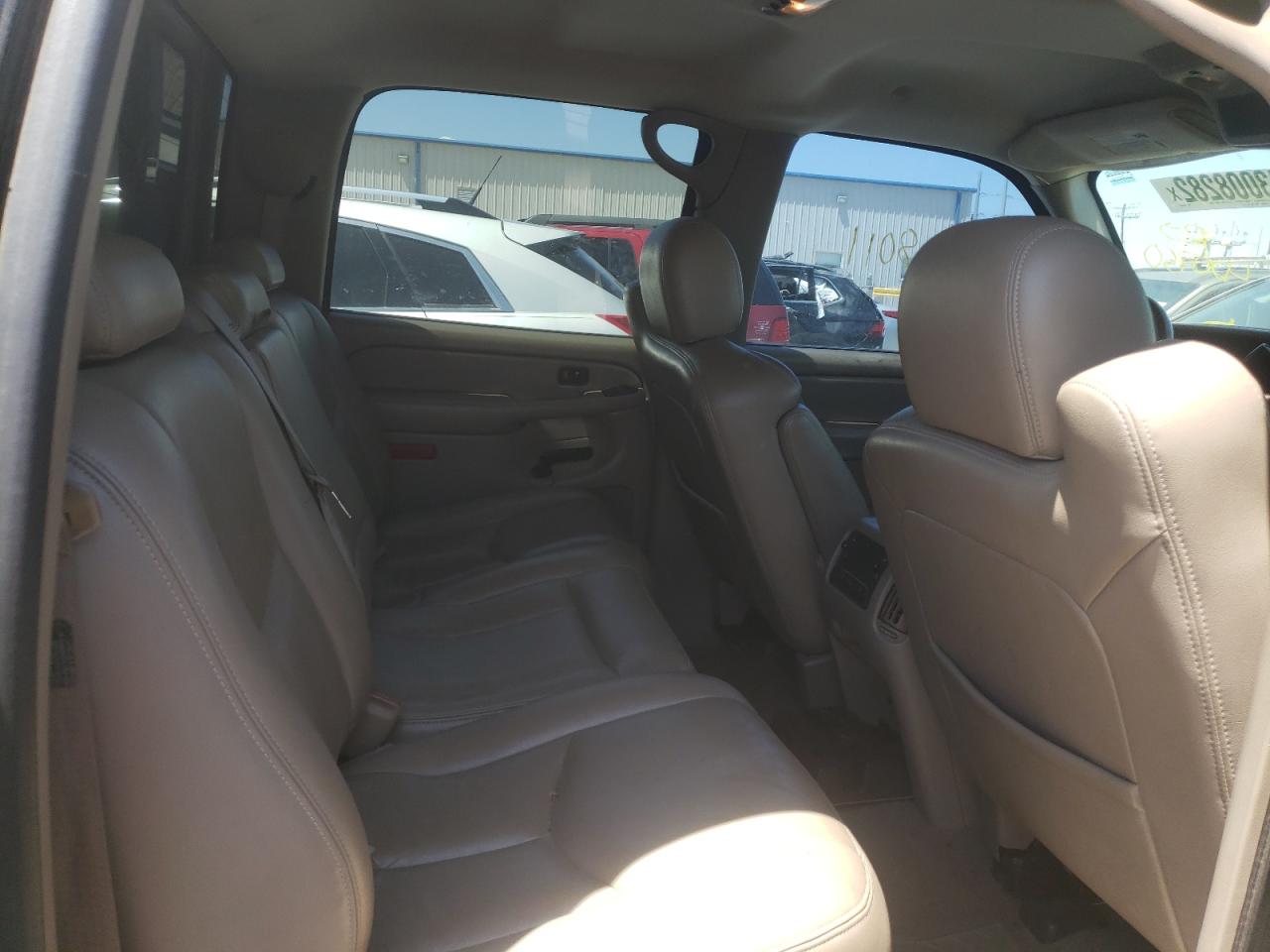 Photo 6 from auction – 2004 CHEVROLET SILVERADO with VIN 2GCEK13T741420750