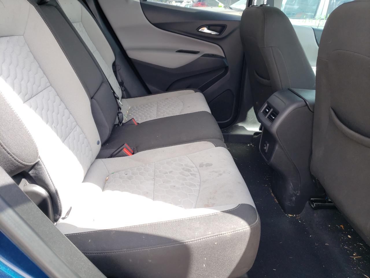 Photo 6 from auction – 2020 CHEVROLET EQUINOX LT with VIN 3GNAXKEV2LL327207