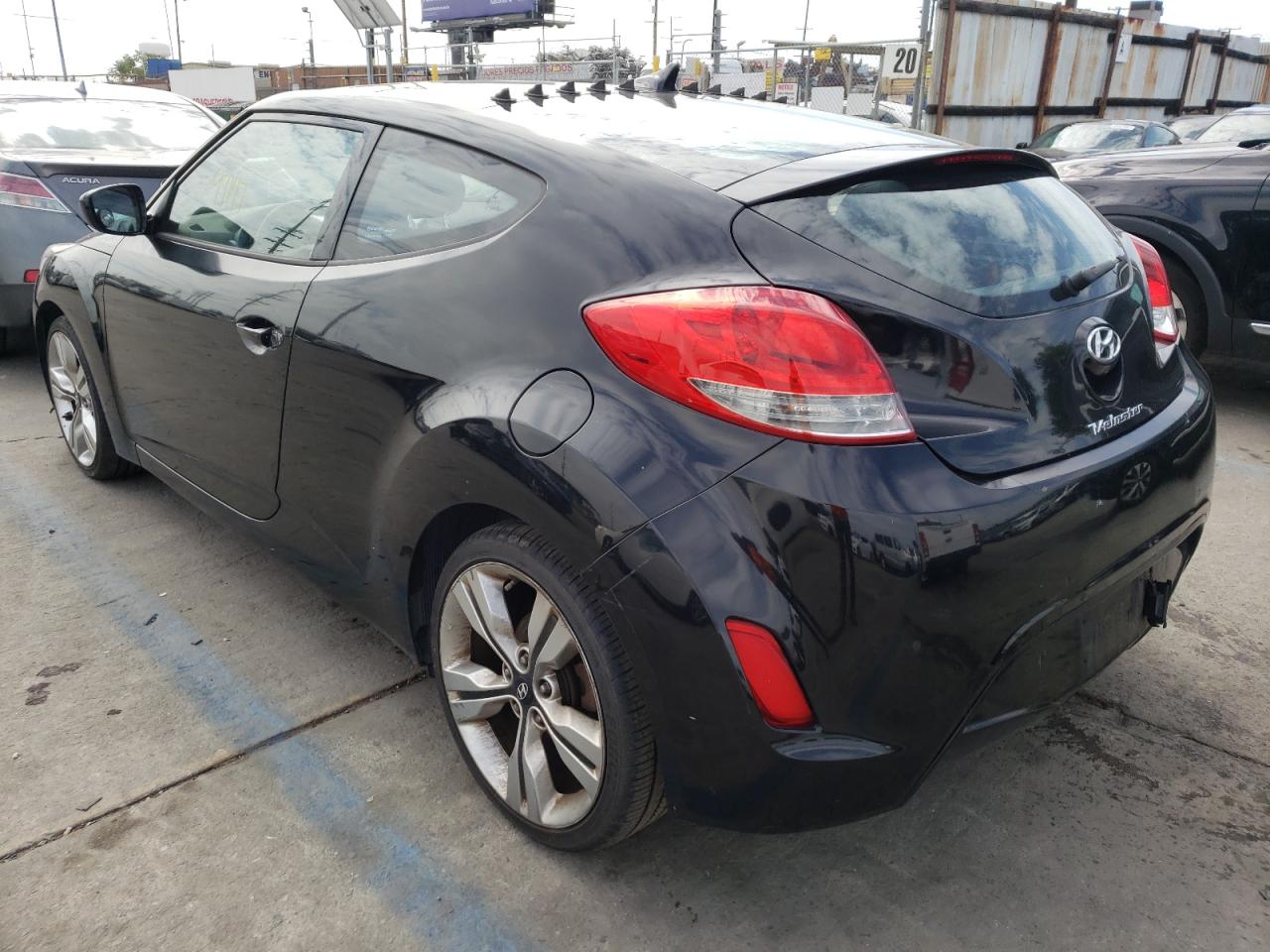 Photo 3 from auction – 2013 HYUNDAI VELOSTER with VIN KMHTC6AD2DU179063