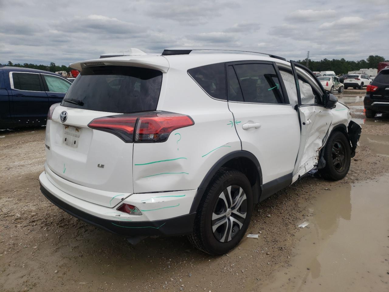 Photo 4 from auction – 2016 TOYOTA RAV4 LE with VIN 2T3ZFREV4GW310852