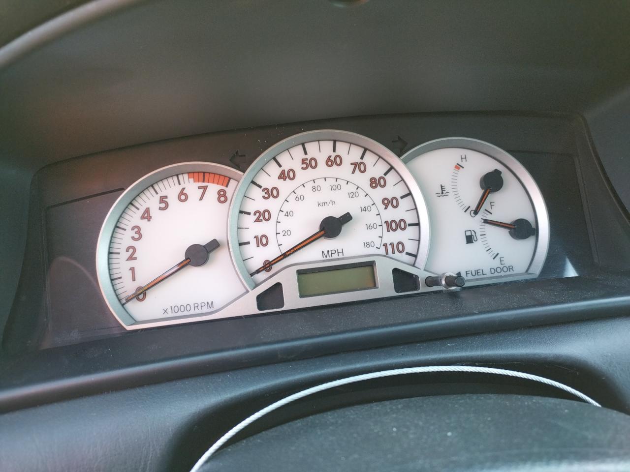 Photo 8 from auction – 2005 TOYOTA COROLLA CE with VIN 1NXBR32E55Z377573