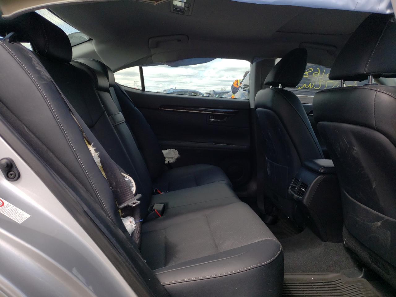 Photo 6 from auction – 2018 LEXUS ES 350 with VIN 58ABK1GG5JU107409