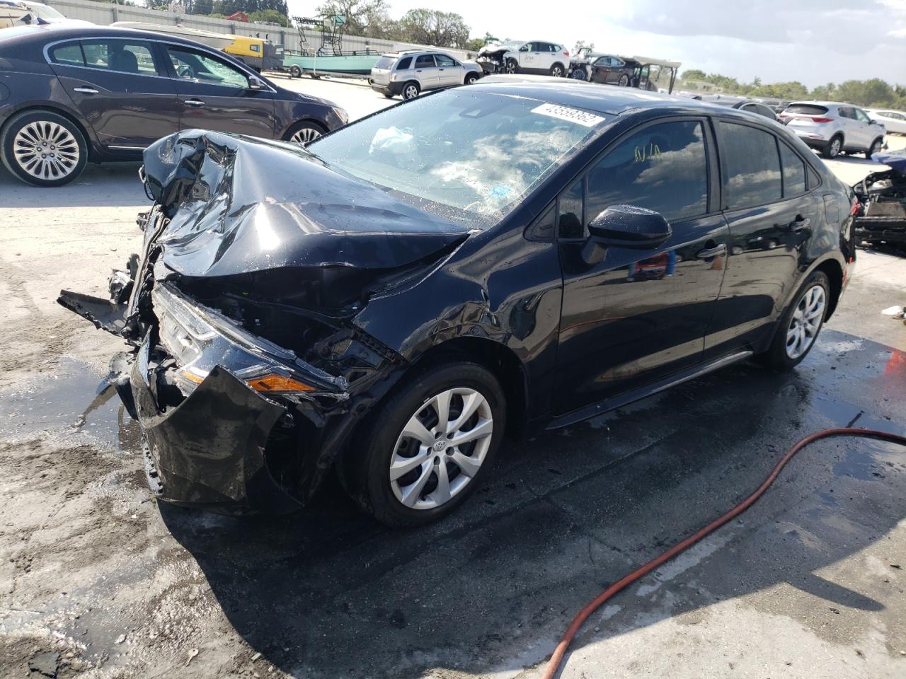 Photo 2 from auction – 2020 TOYOTA COROLLA LE with VIN 5YFEPRAE1LP097817