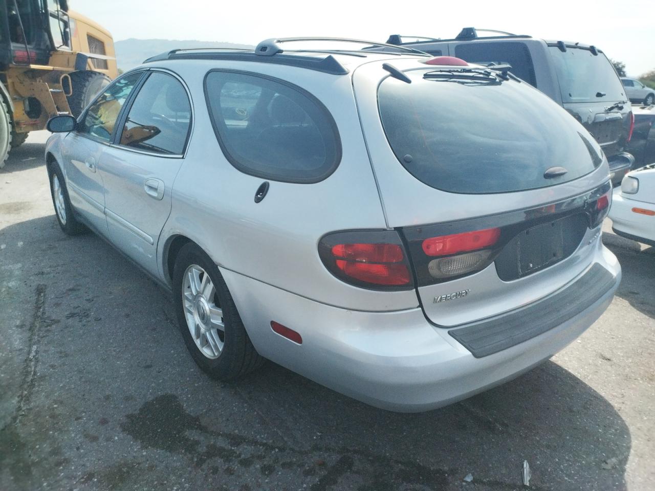 Photo 3 from auction – 2005 MERCURY SABLE LS P with VIN 1MEFM59S95A611418