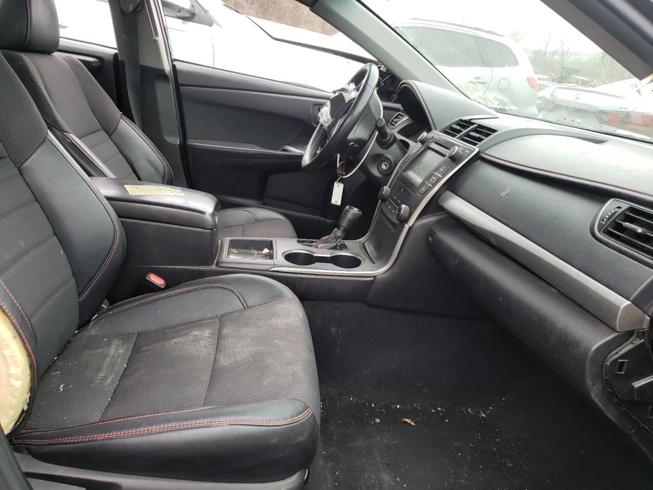 Photo 5 from auction – 2016 TOYOTA CAMRY LE with VIN 4T1BF1FK5GU583833