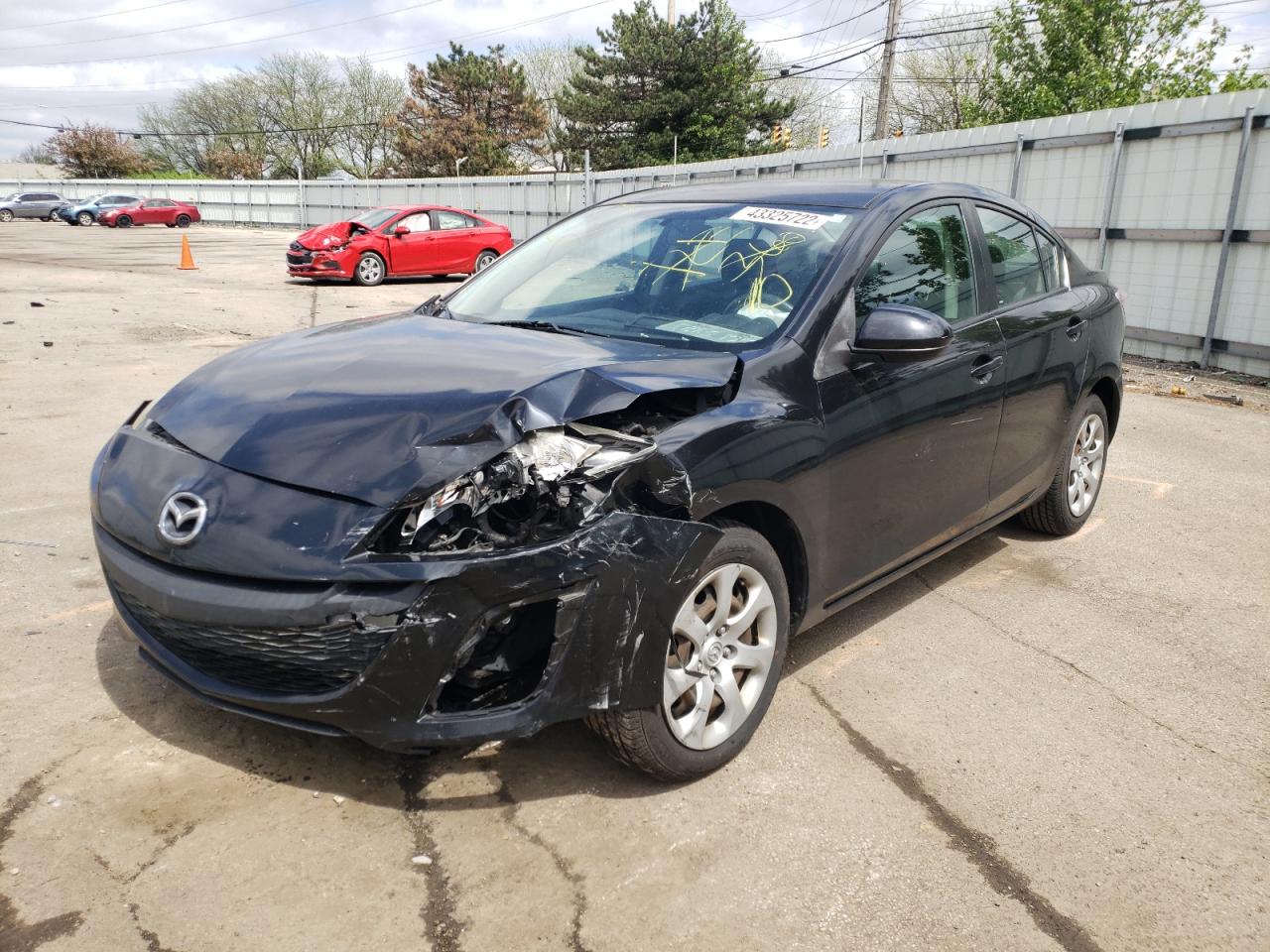 Photo 2 from auction – 2011 MAZDA 3 I with VIN JM1BL1UF4B1436738
