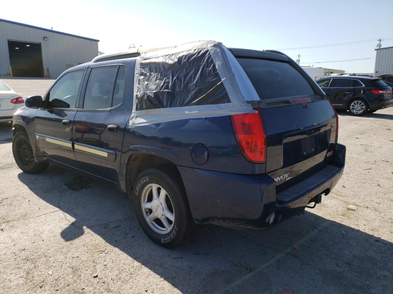 Photo 3 from auction – 2004 GMC ENVOY XUV with VIN 1GKES12S246185924