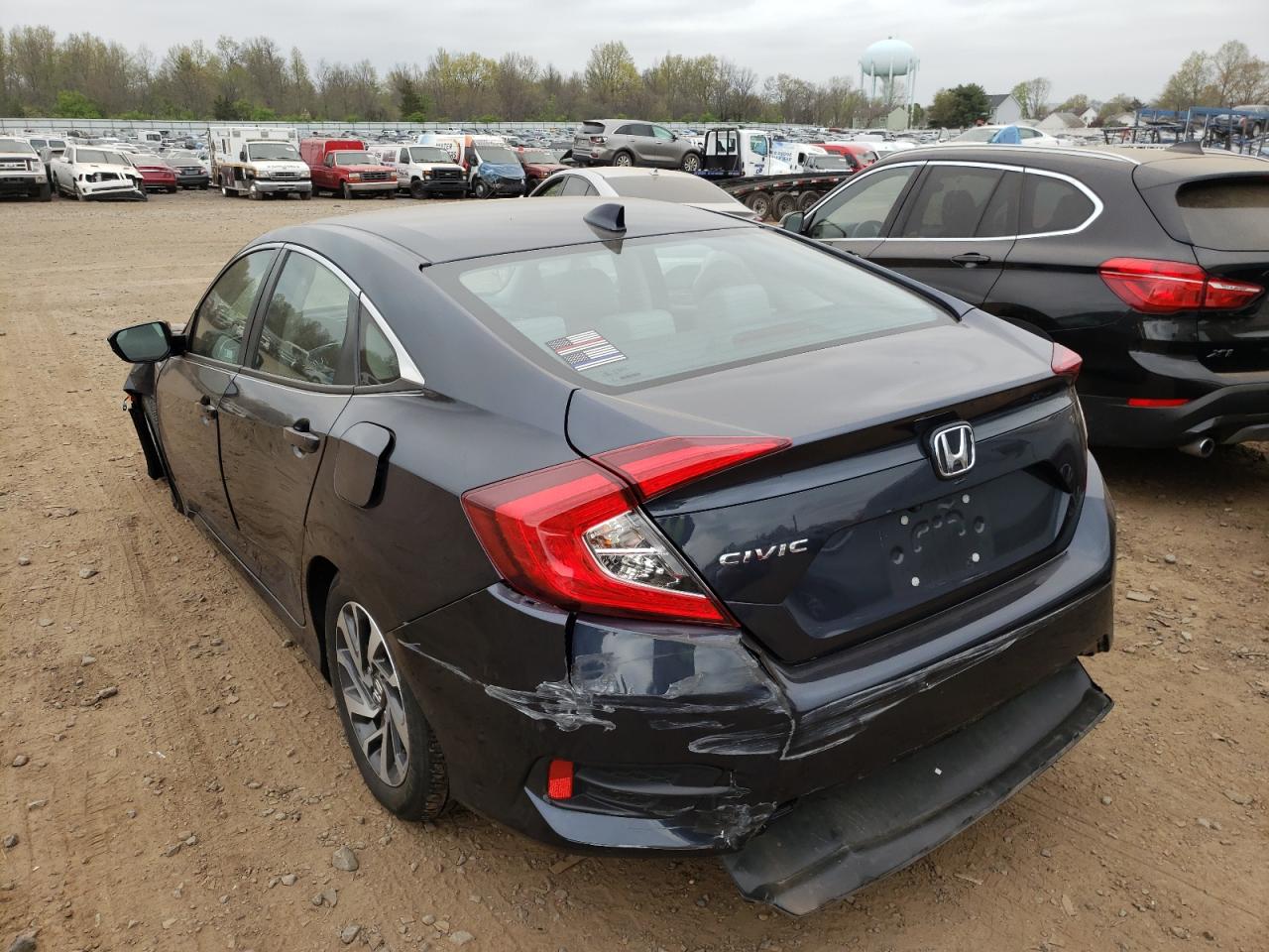 Photo 3 from auction – 2018 HONDA CIVIC EX with VIN 2HGFC2F75JH571693