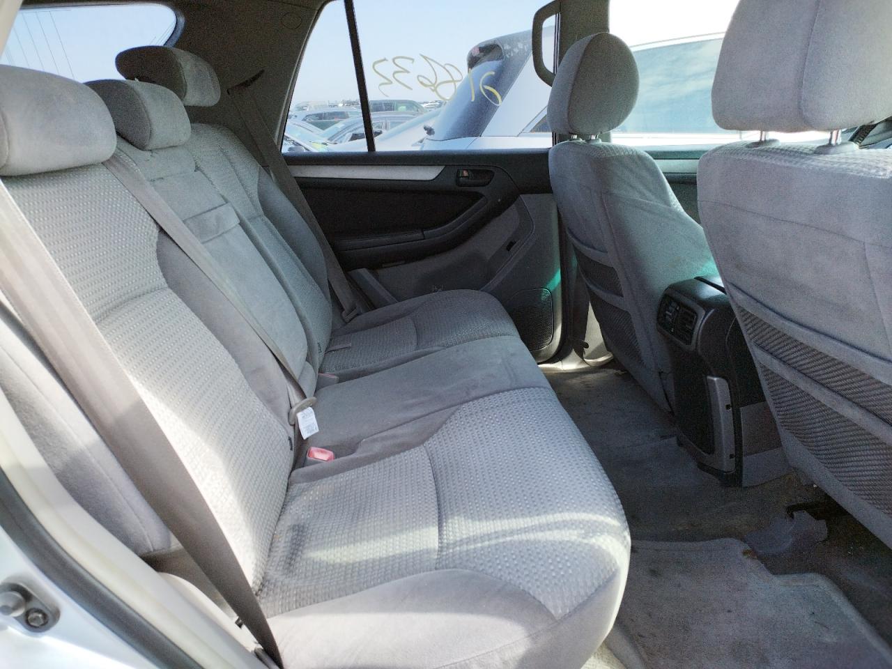 Photo 6 from auction – 2004 TOYOTA 4RUNNER with VIN JTEZU14RX40017903