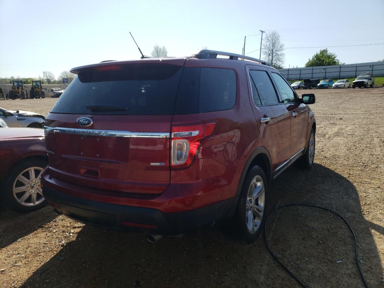 Photo 4 from auction – 2014 FORD EXPLORER L with VIN 1FM5K8F85EGC57869