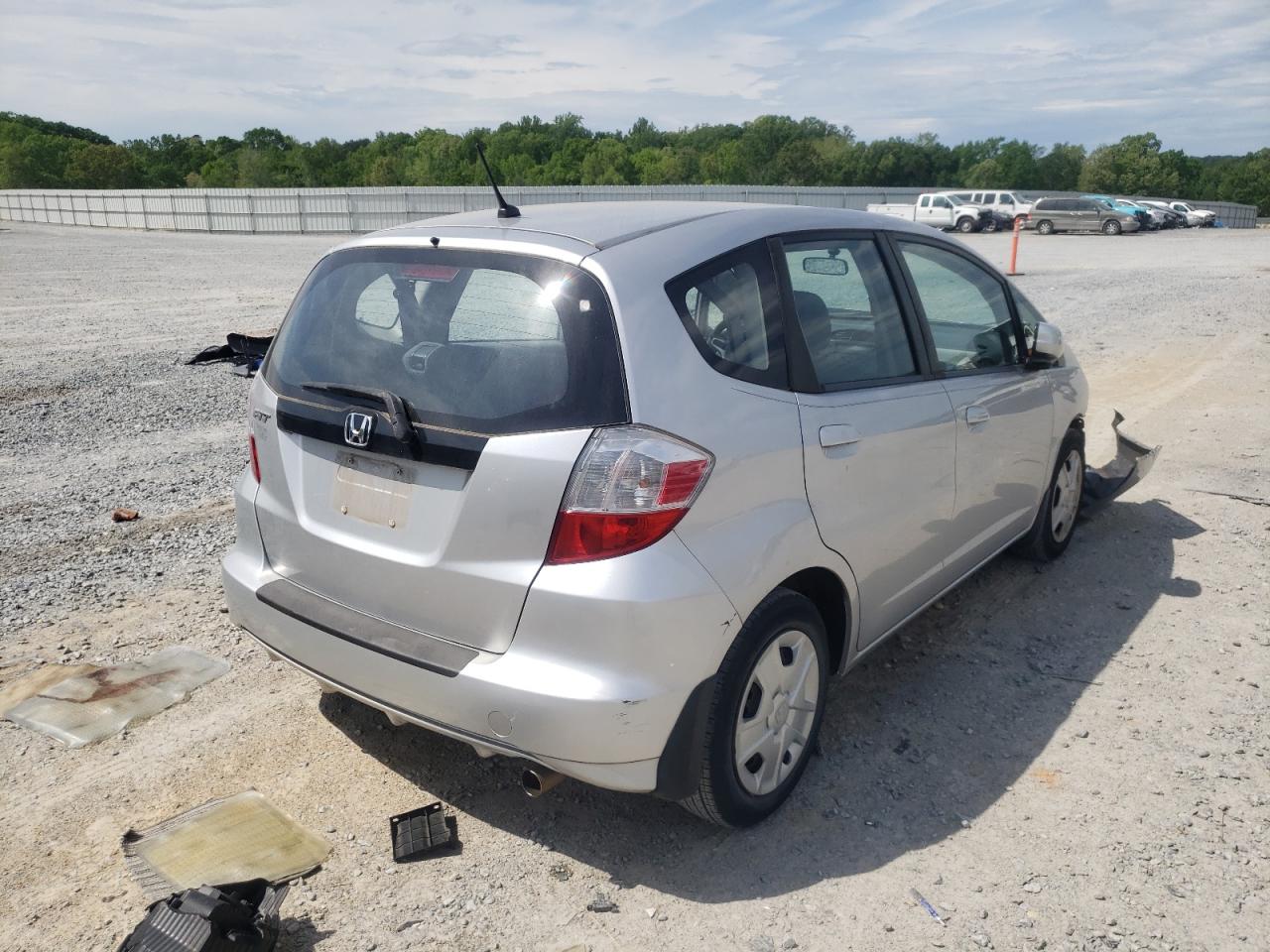 Photo 4 from auction – 2013 HONDA FIT with VIN JHMGE8H38DC079451