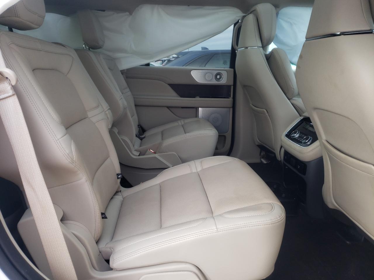Photo 6 from auction – 2021 LINCOLN NAVIGATOR with VIN 5LMJJ2LT1MEL04605