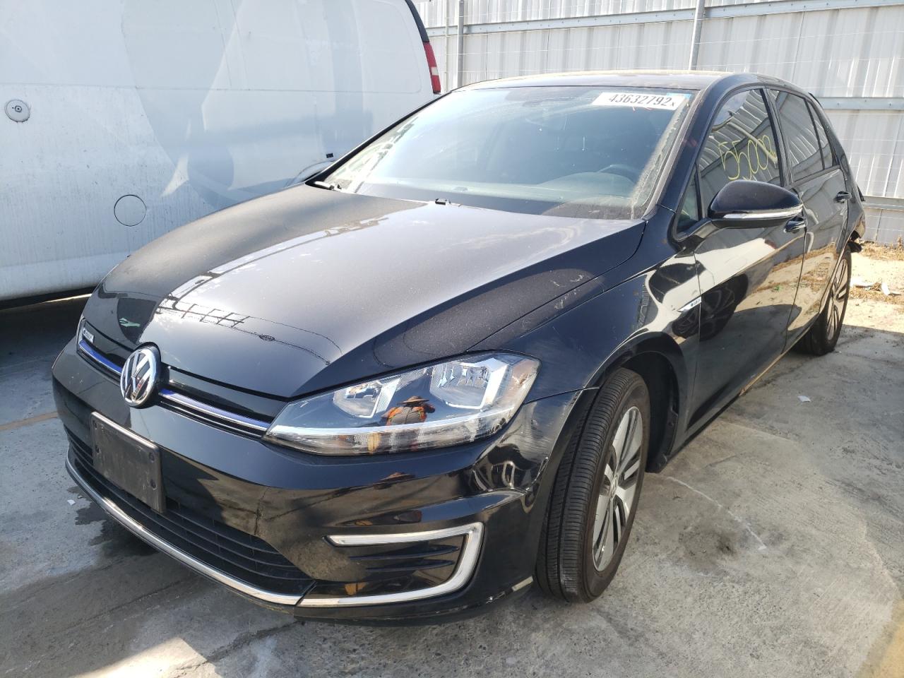 Photo 2 from auction – 2019 VOLKSWAGEN E-GOLF SE with VIN WVWKR7AU5KW915564