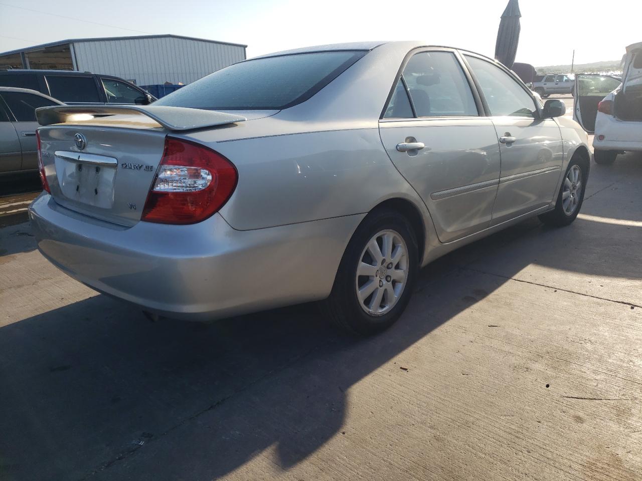 Photo 4 from auction – 2003 TOYOTA CAMRY LE with VIN 4T1BF32K53U050635