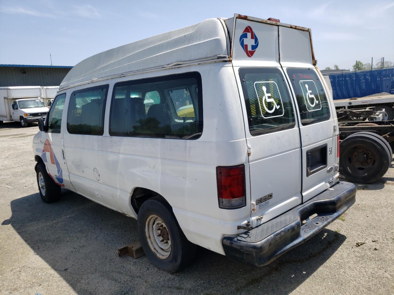 Photo 3 from auction – 2002 FORD ECONOLINE with VIN 1FTNE24222HA12556