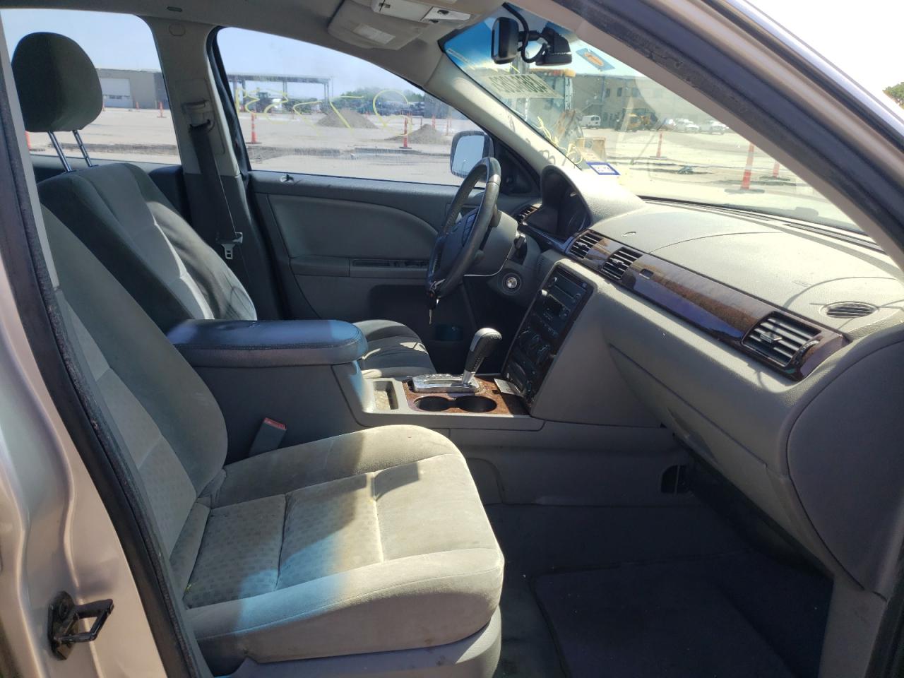 Photo 5 from auction – 2007 FORD FIVE HUNDR with VIN 1FAHP24137G152911
