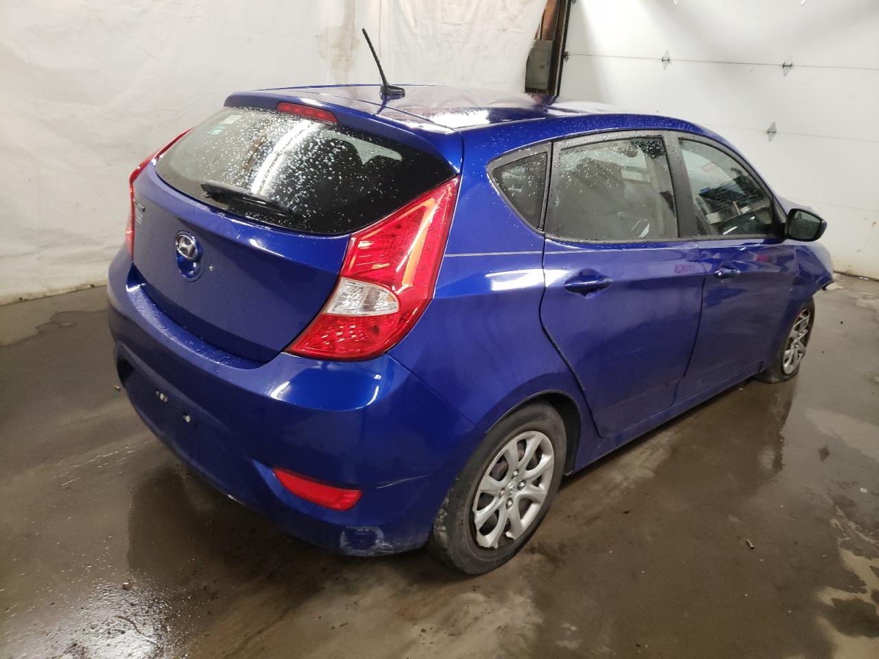 Photo 4 from auction – 2012 HYUNDAI ACCENT GLS with VIN KMHCT5AE8CU033428