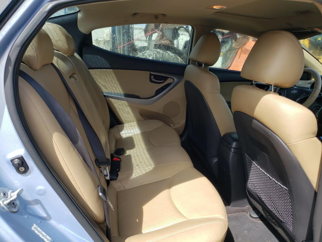 Photo 6 from auction – 2011 HYUNDAI ELANTRA GL with VIN KMHDH4AE5BU094556