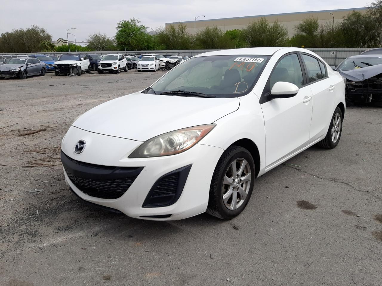 Photo 2 from auction – 2011 MAZDA 3 I with VIN JM1BL1VGXB1451462