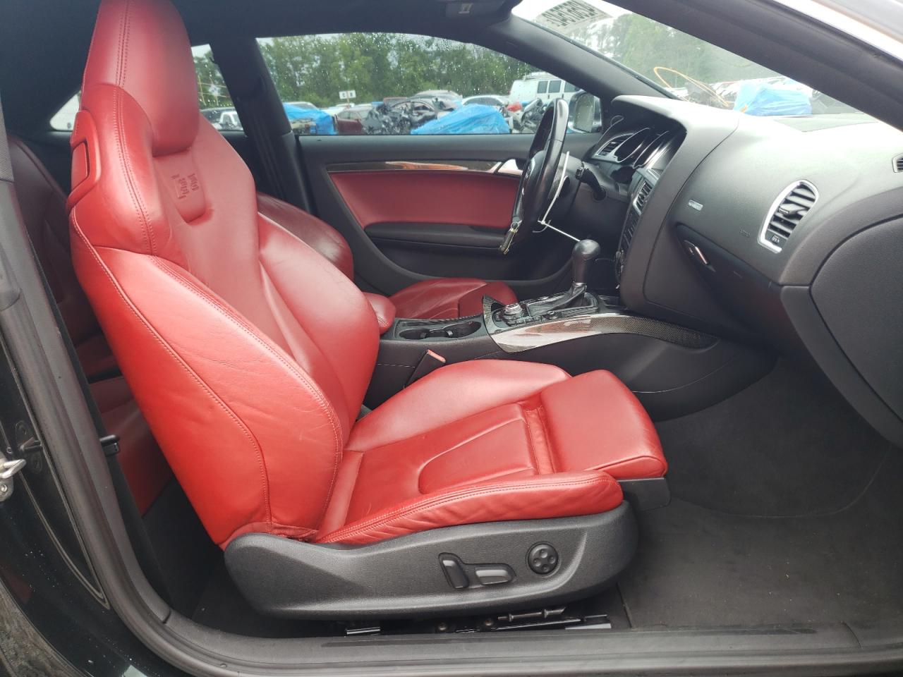 Photo 5 from auction – 2010 AUDI S5 PRESTIG with VIN WAUVVAFR3AA028113