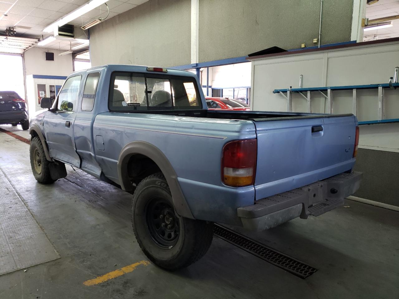 Photo 3 from auction – 1997 FORD RANGER with VIN 1FTDR15X4VPA60994