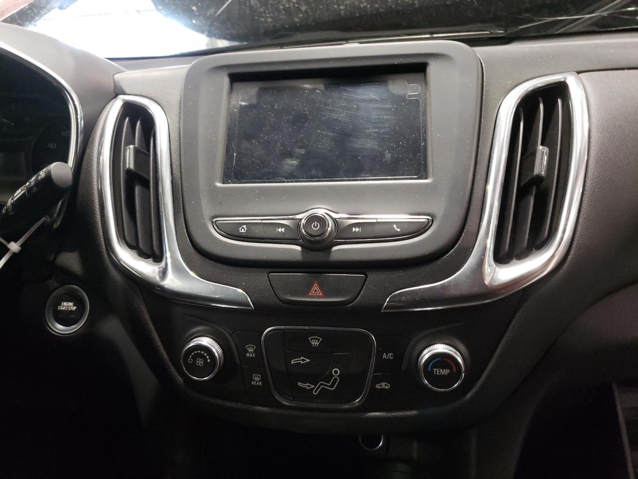 Photo 9 from auction – 2018 CHEVROLET EQUINOX LT with VIN 2GNAXJEV6J6346211
