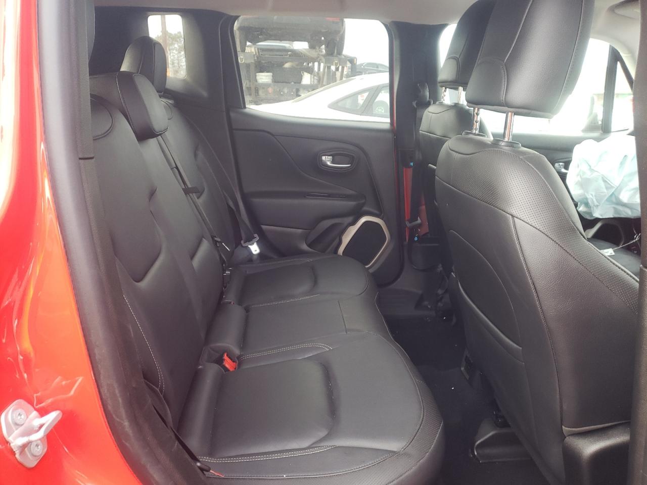 Photo 6 from auction – 2017 JEEP RENEGADE L with VIN ZACCJBDB3HPF05408