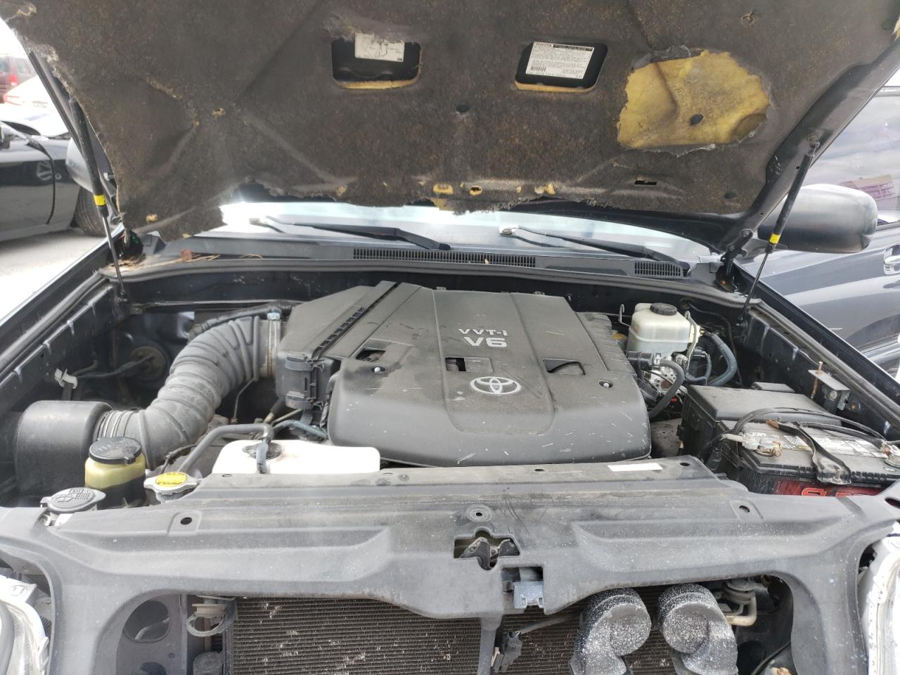 Photo 7 from auction – 2006 TOYOTA 4RUNNER SR with VIN JTEZU14RX68060206