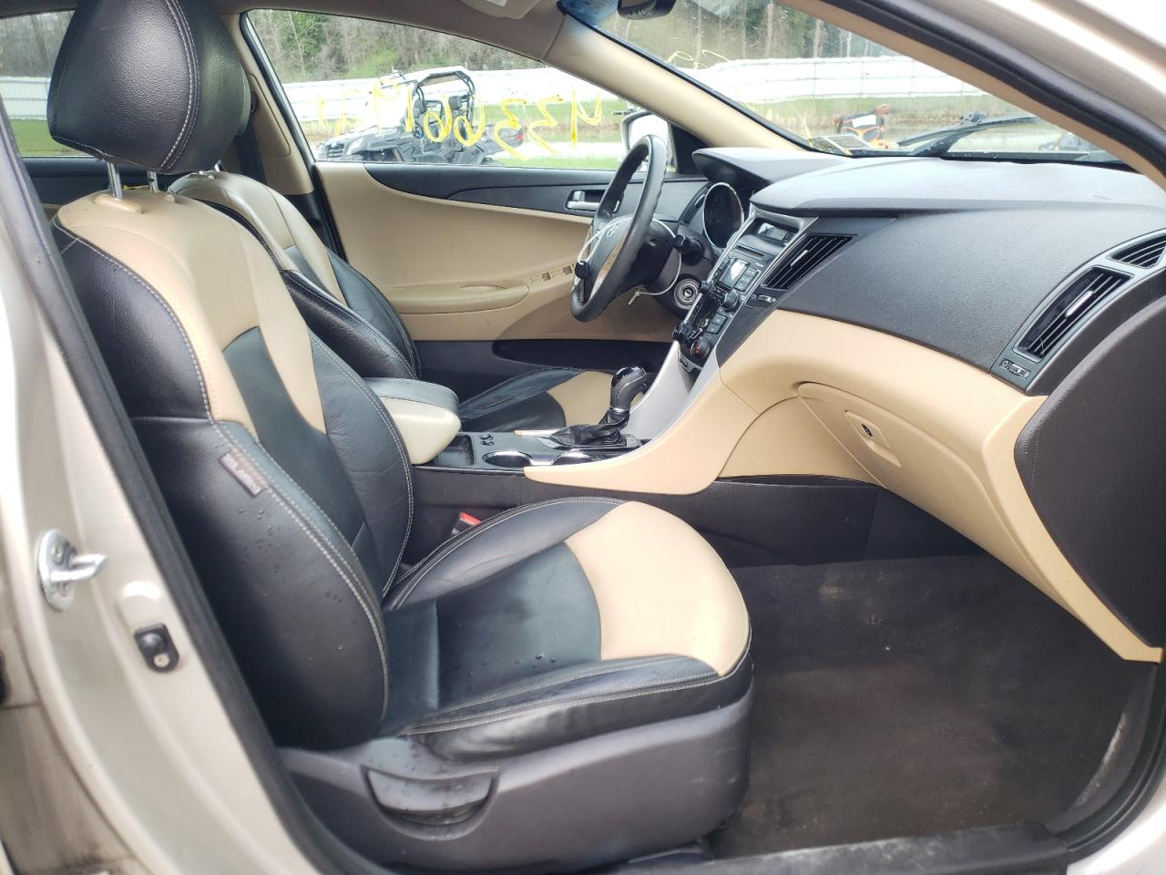 Photo 5 from auction – 2011 HYUNDAI SONATA GLS with VIN 5NPEB4AC8BH185047