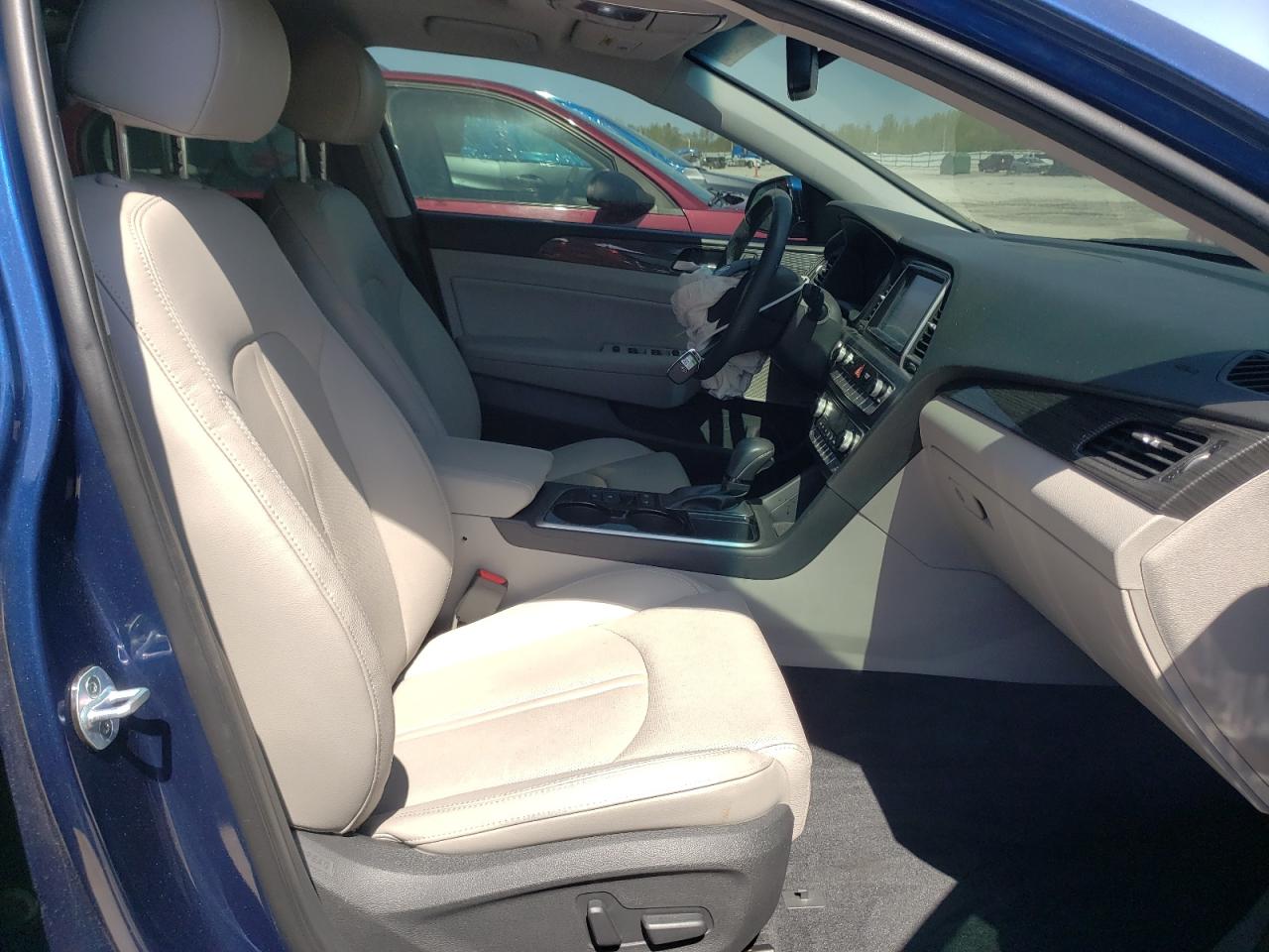 Photo 5 from auction – 2019 HYUNDAI SONATA LIM with VIN 5NPE34AFXKH778416