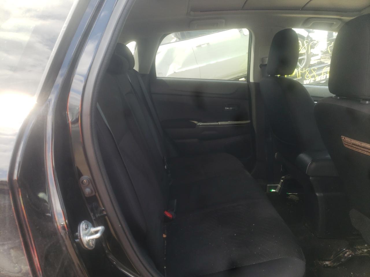 Photo 6 from auction – 2013 MITSUBISHI OUTLANDER with VIN 4A4AP4AU4DE009522