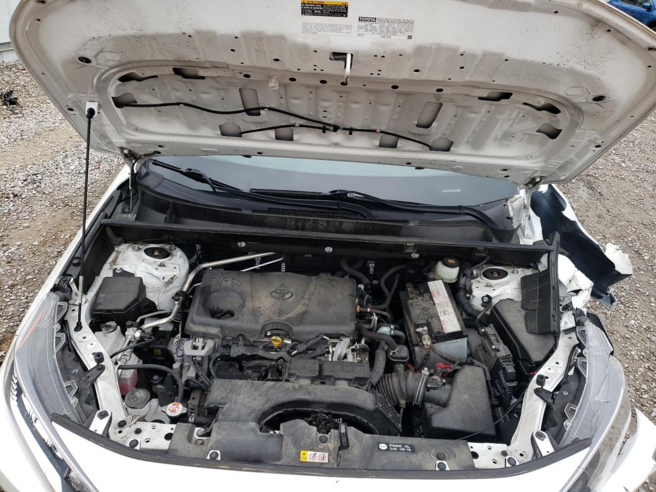 Photo 7 from auction – 2019 TOYOTA RAV4 XLE with VIN JTMP1RFV3KD023240