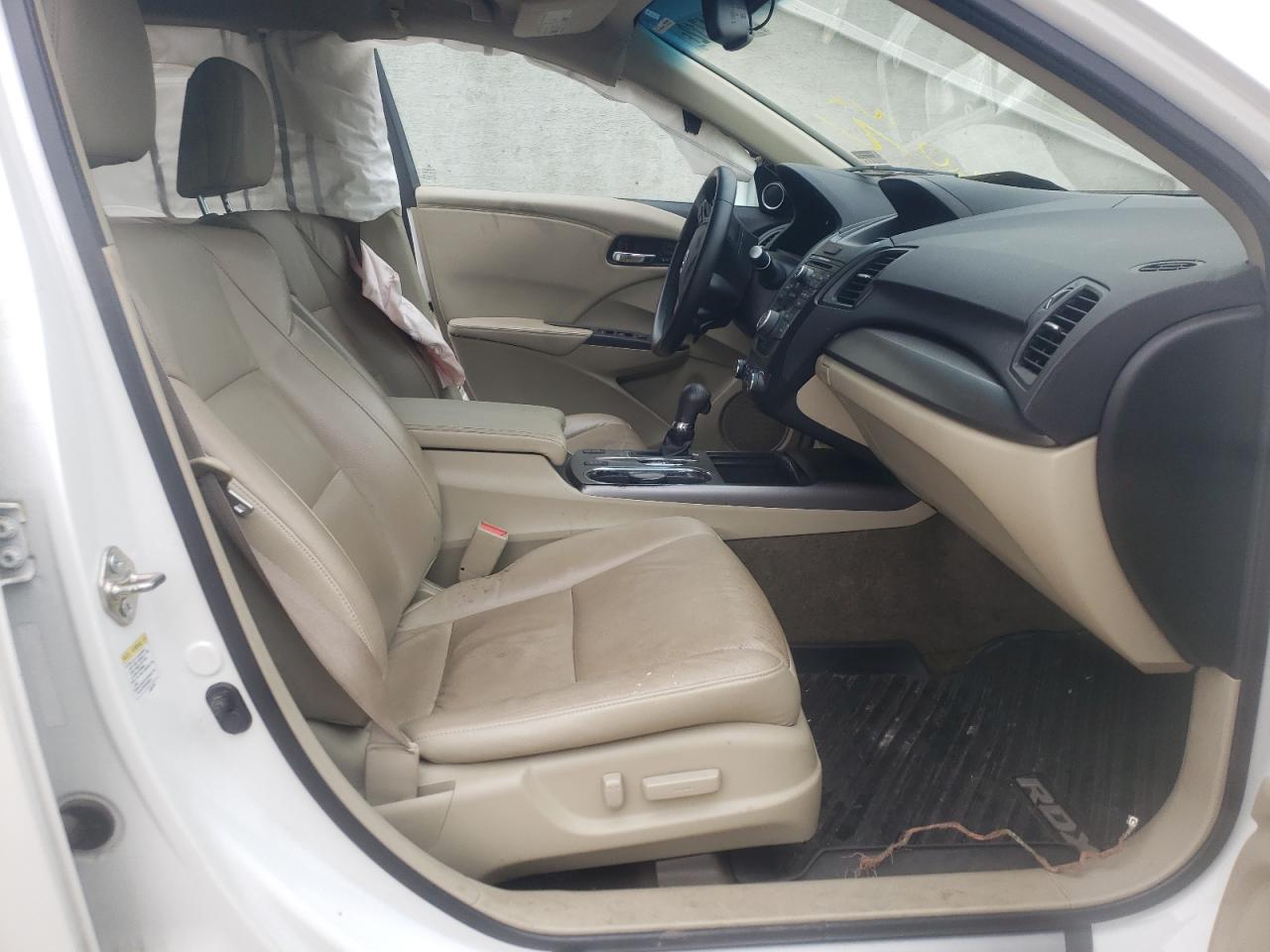 Photo 5 from auction – 2015 ACURA 1.6EL PREM with VIN 5J8TB4H39FL012623