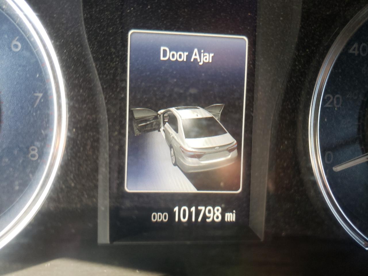 Photo 8 from auction – 2016 TOYOTA CAMRY LE with VIN 4T1BF1FK6GU144303