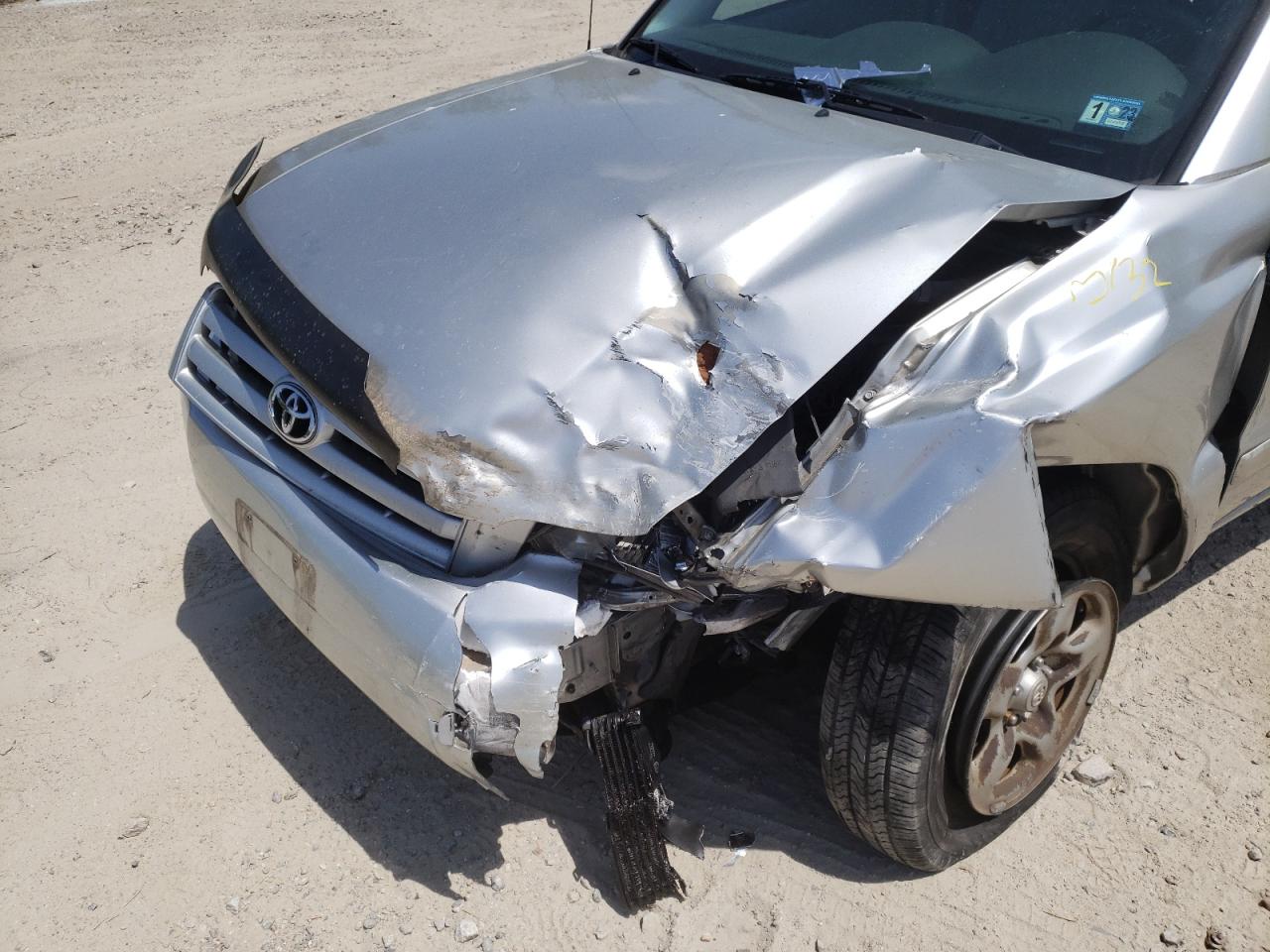 Photo 9 from auction – 2005 TOYOTA HIGHLANDER with VIN JTEGD21A450122336