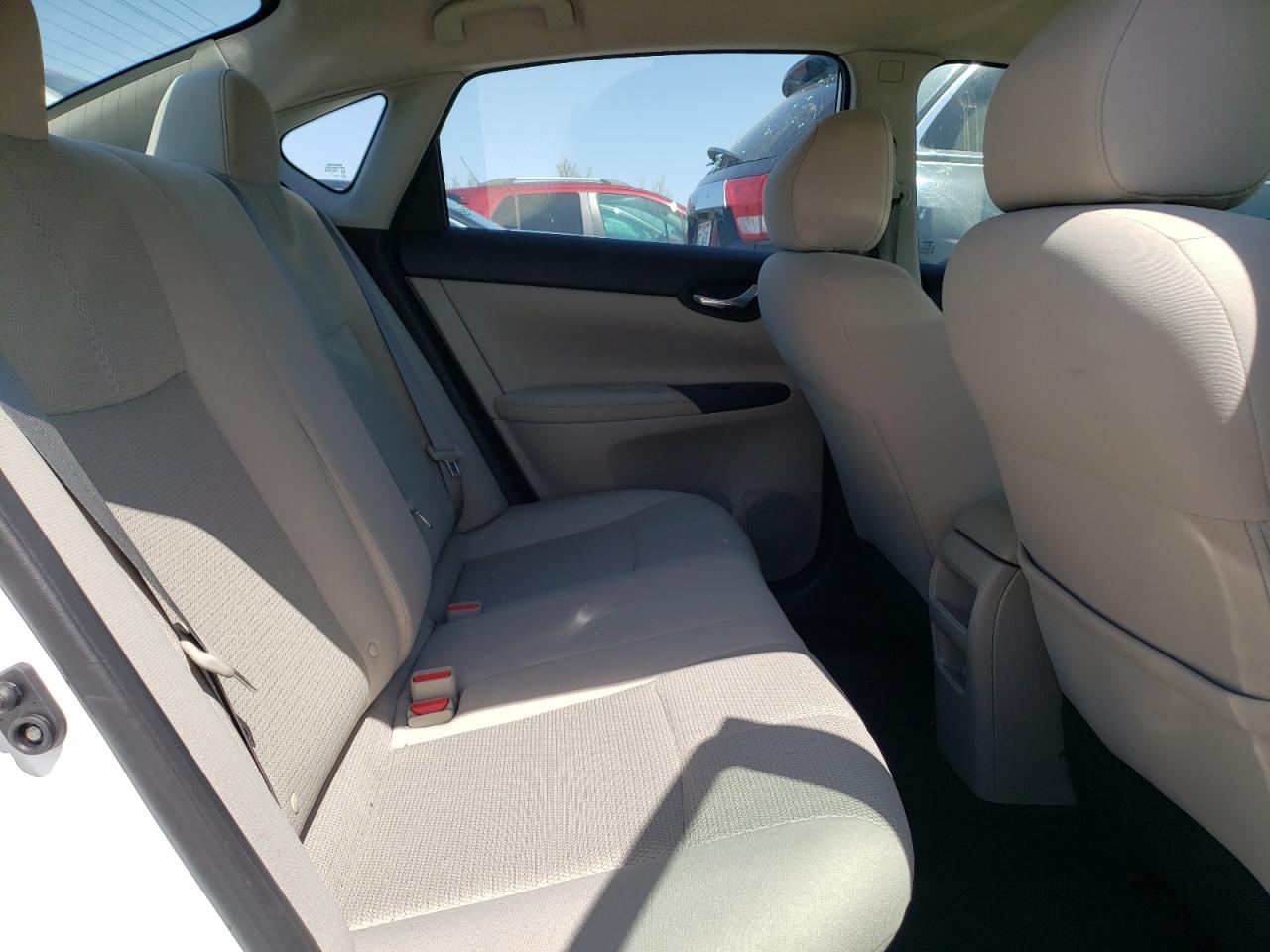 Photo 6 from auction – 2017 NISSAN SENTRA S with VIN 3N1AB7AP2HY252324