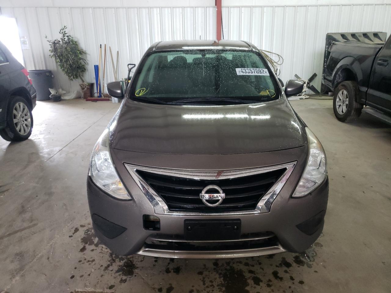 Photo 9 from auction – 2015 NISSAN VERSA S with VIN 3N1CN7APXFL919120