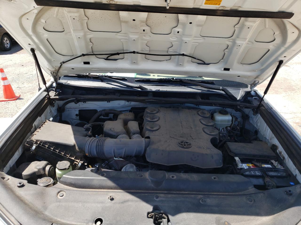 Photo 7 from auction – 2013 TOYOTA 4RUNNER SR with VIN JTEBU5JR8D5117871