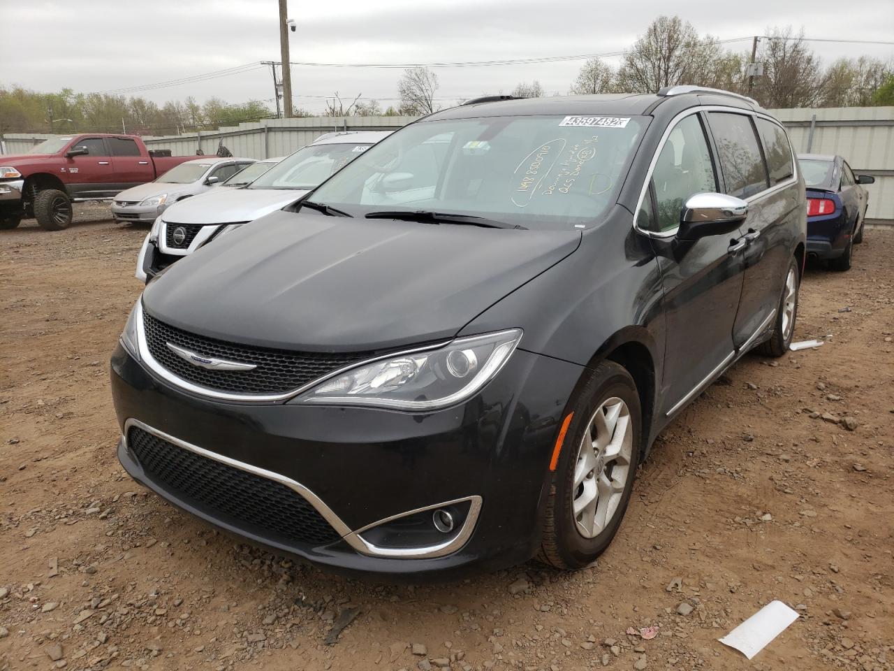 Photo 2 from auction – 2020 CHRYSLER PACIFICA L with VIN 2C4RC1GG3LR171441