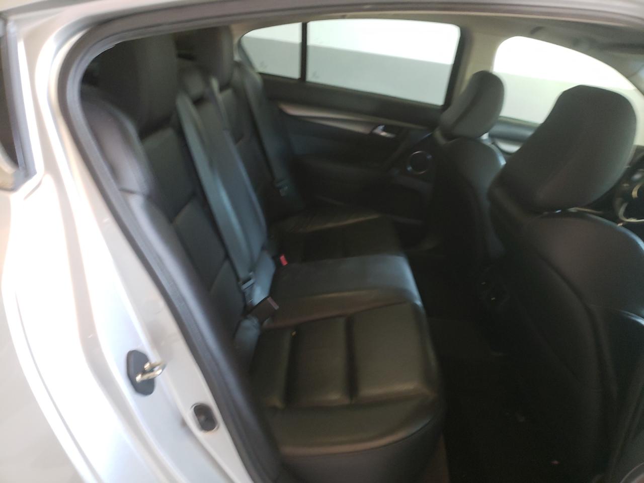 Photo 6 from auction – 2014 ACURA TL TECH with VIN 19UUA8F50EA007081