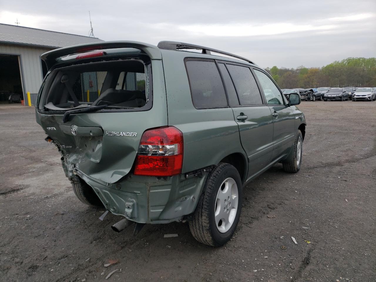 Photo 4 from auction – 2004 TOYOTA HIGHLANDER with VIN JTEEP21A140042960